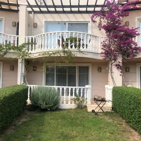 Vakantiehuis Flamingo Gardenia Bahce Manzarali Daire Milas